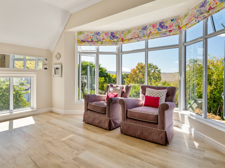 7 Bedroom Property for Sale in Belvidere Estate Western Cape